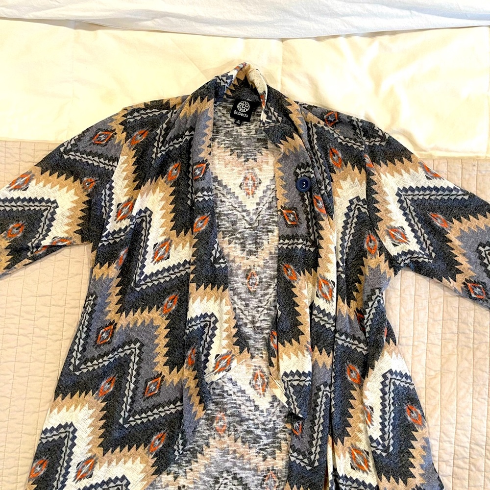 Bobeau Shrug